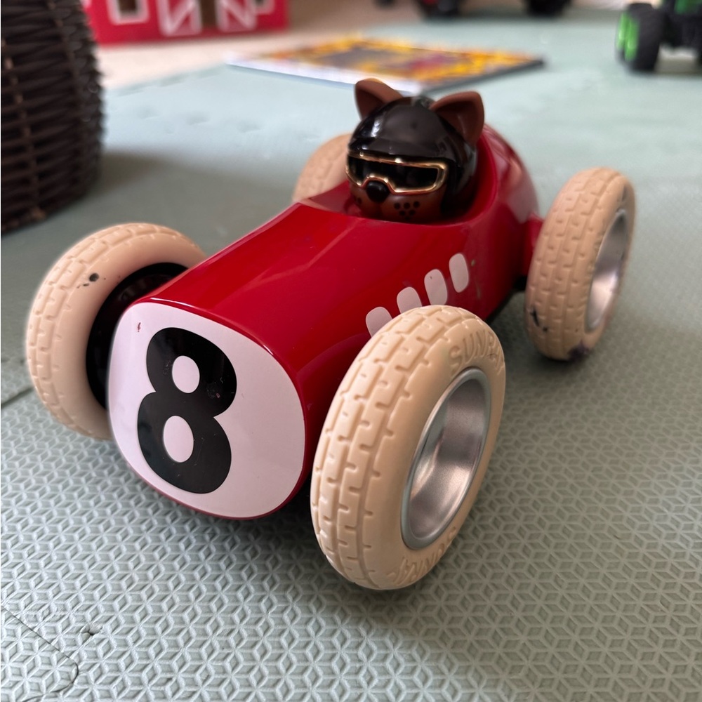 COPY - Playforever Egg Hardy Roadster